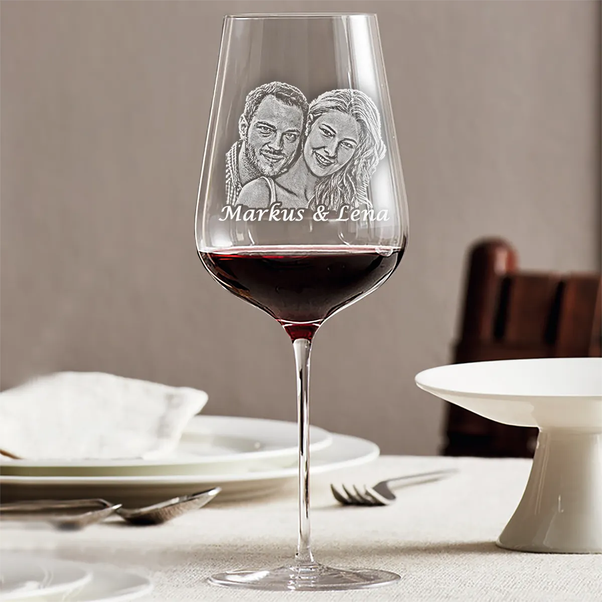 Premium Rotweinglas mit Fotogravur