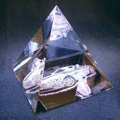 Fotoglas Pyramide mit Fotogravur